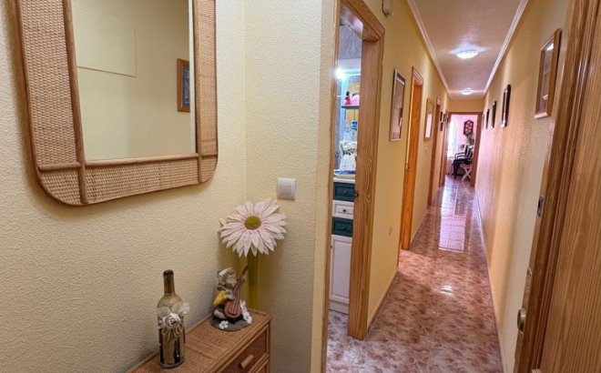 Herverkoop - Appartement -
Torrevieja - Costa Blanca