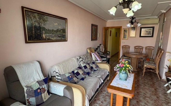 Herverkoop - Appartement -
Torrevieja - Costa Blanca