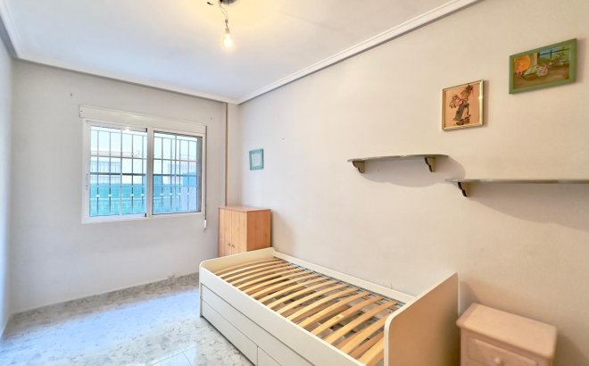 Herverkoop - Appartement -
Torrevieja - La Mata Pueblo