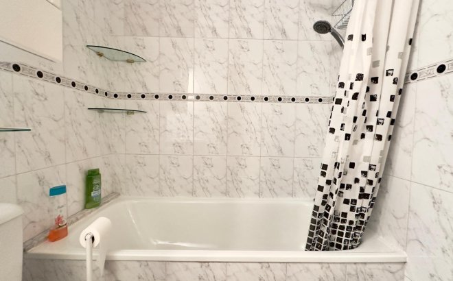 Herverkoop - Appartement -
Torrevieja - La Mata Pueblo