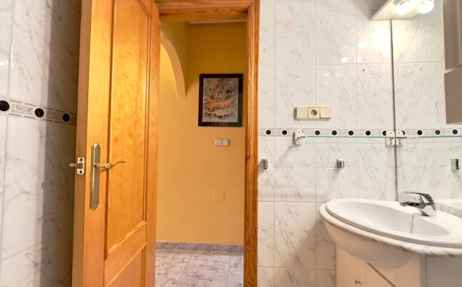 Herverkoop - Appartement -
Torrevieja - La Mata Pueblo