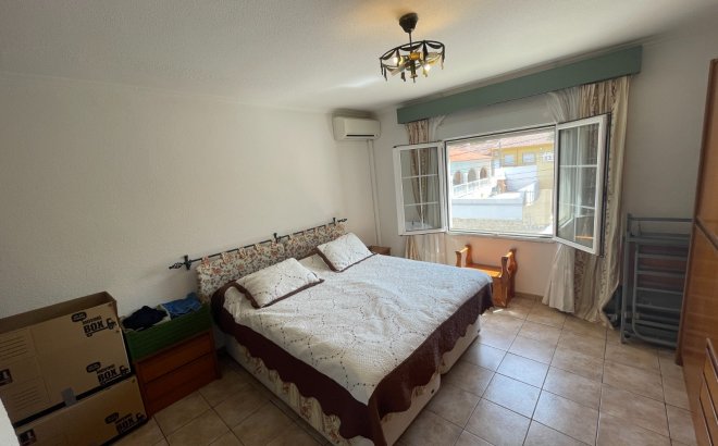 Resale - Villa -
Benijofar - Costa Blanca