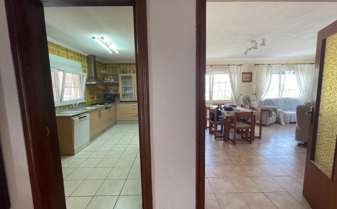 Resale - Villa -
Benijofar - Costa Blanca