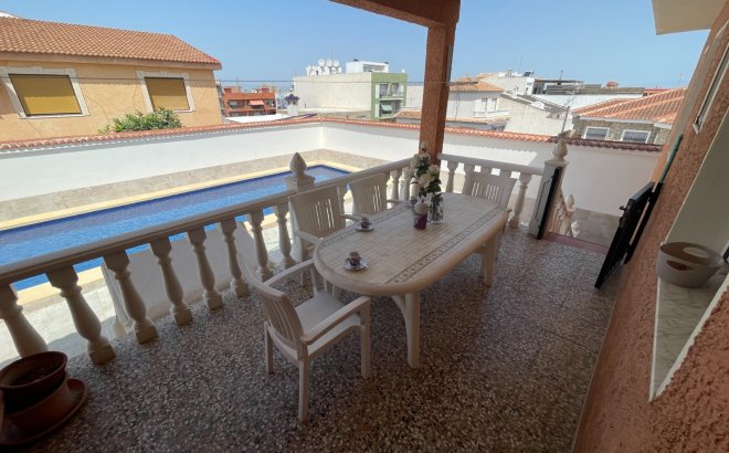 Resale - Villa -
Benijofar - Costa Blanca