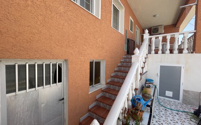 Resale - Villa -
Benijofar - Costa Blanca