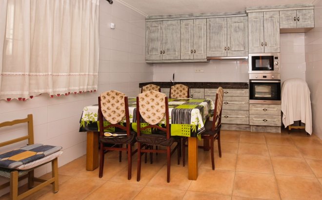 Resale - Villa -
Benijofar - Costa Blanca