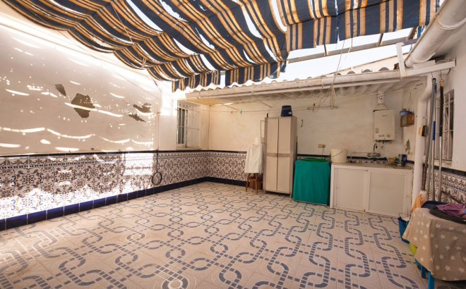 Resale - Villa -
Benijofar - Costa Blanca