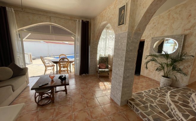 Resale - Villa -
Ciudad Quesada - Costa Blanca