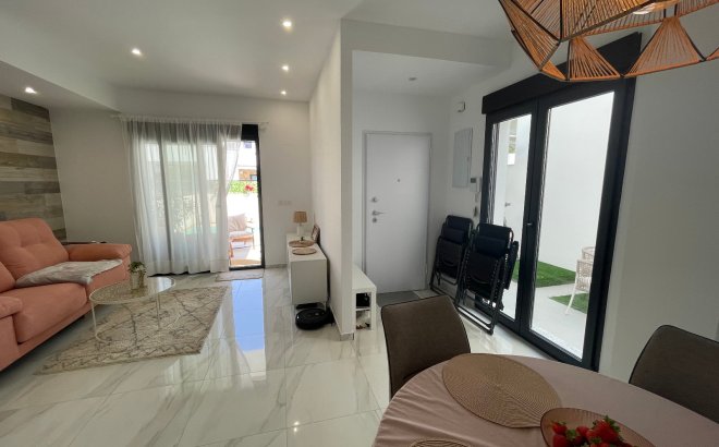 Resale - Villa -
Benijofar - Costa Blanca