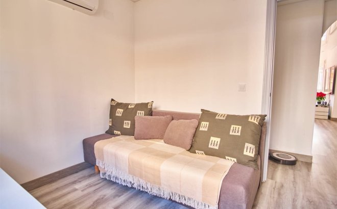 Resale - Villa -
Los Montesinos - Costa Blanca