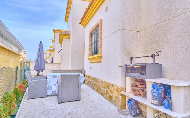 Resale - Villa -
Los Montesinos - Costa Blanca