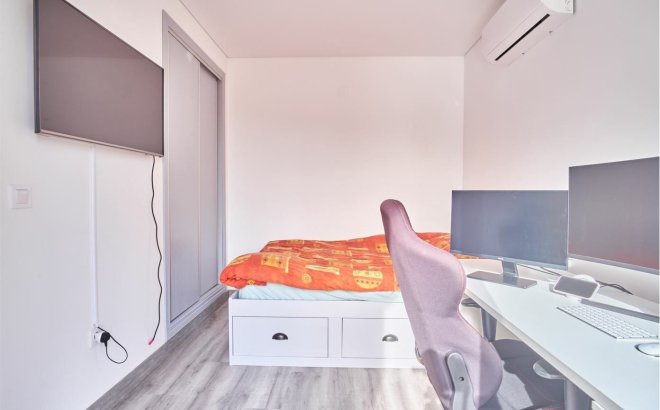 Resale - Villa -
Los Montesinos - Costa Blanca