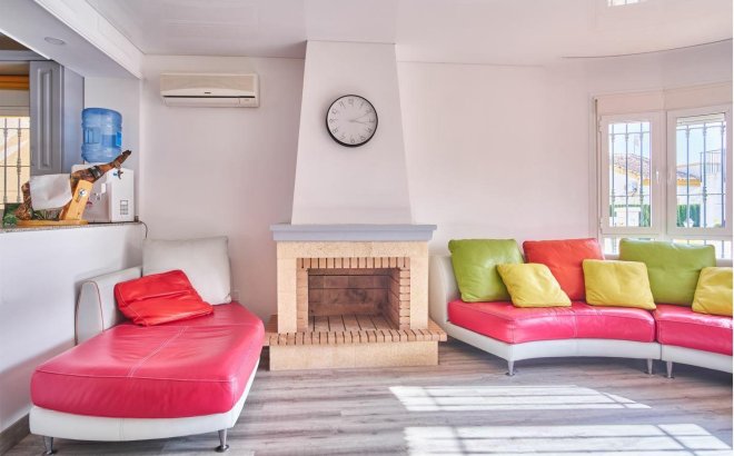 Resale - Villa -
Los Montesinos - Costa Blanca