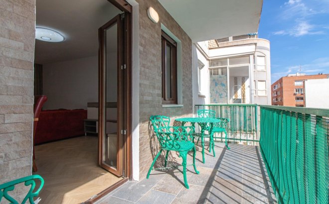 Revente - Appartement -
Torrevieja - Costa Blanca