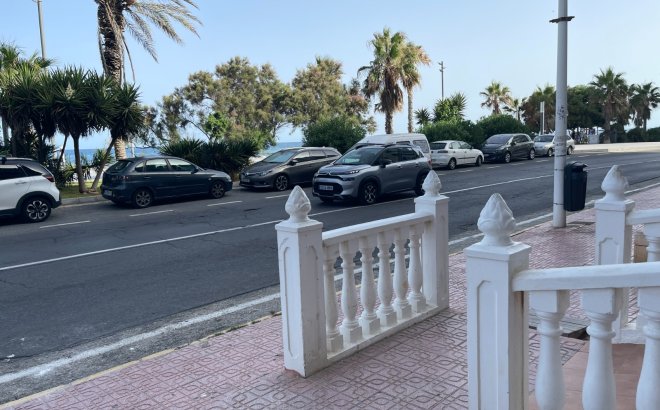 Herverkoop - Commercial -
Torrevieja - Costa Blanca