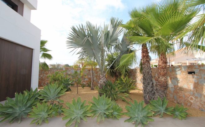 Herverkoop - Villa -
Rojales - Inland