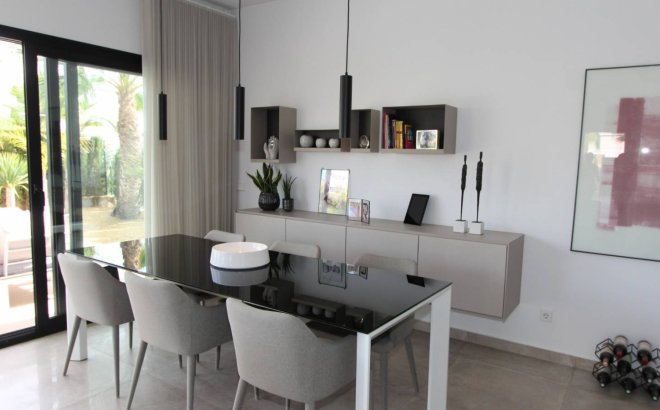 Herverkoop - Villa -
Rojales - Inland