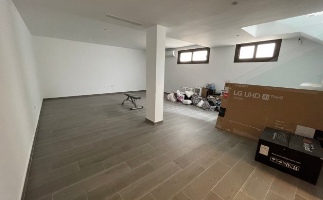 Resale - Villa -
Benijofar - Costa Blanca