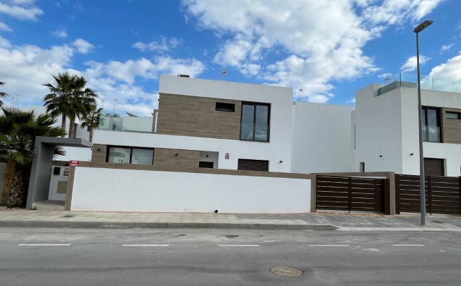 Resale - Villa -
Benijofar - Costa Blanca