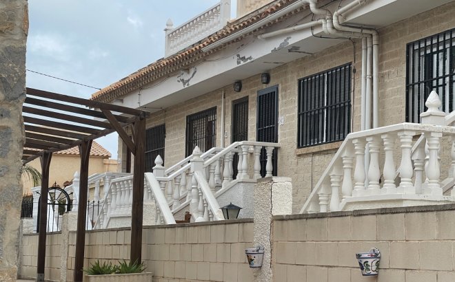 Resale - Bungalow -
La Mata - Costa Blanca