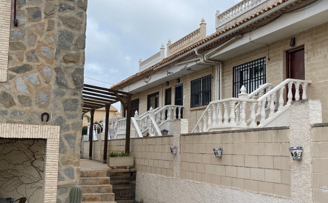 Resale - Bungalow -
La Mata - Costa Blanca