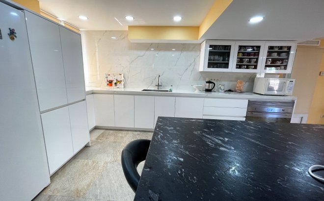 Resale - Villa -
Orihuela Costa - Costa Blanca