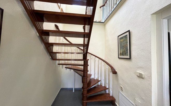 Resale - Villa -
Orihuela Costa - Costa Blanca