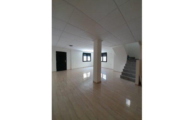 Herverkoop - Villa -
Ciudad Quesada - Costa Blanca