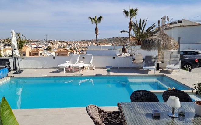 Herverkoop - Villa -
Rojales - Inland