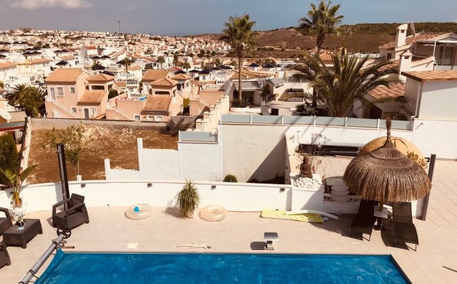 Herverkoop - Villa -
Rojales - Inland