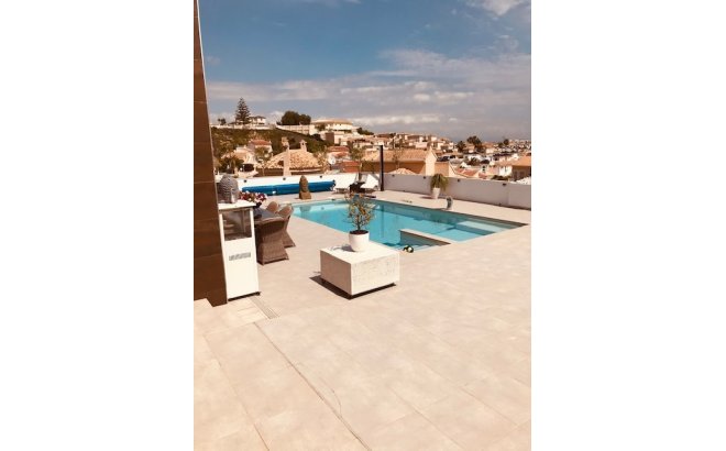 Herverkoop - Villa -
Rojales - Inland