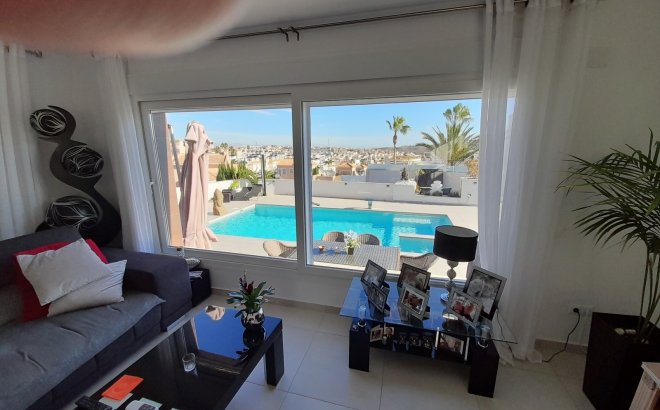 Herverkoop - Villa -
Rojales - Inland