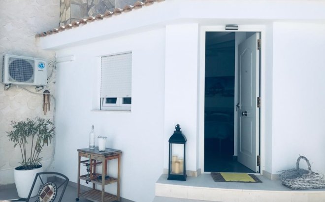 Herverkoop - Villa -
Rojales - Inland