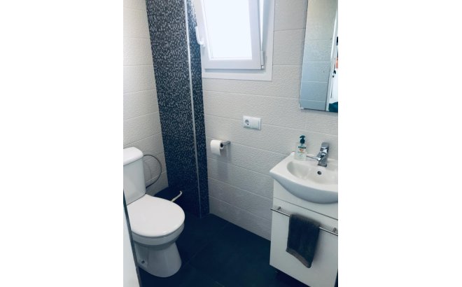 Herverkoop - Villa -
Rojales - Inland