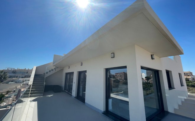 Resale - Villa -
La Mata - Costa Blanca