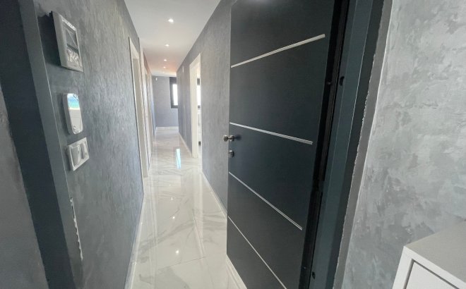 Resale - Villa -
La Mata - Costa Blanca