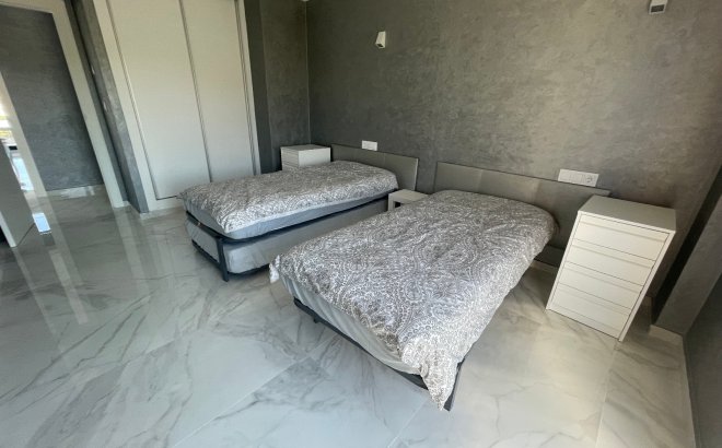 Resale - Villa -
La Mata - Costa Blanca