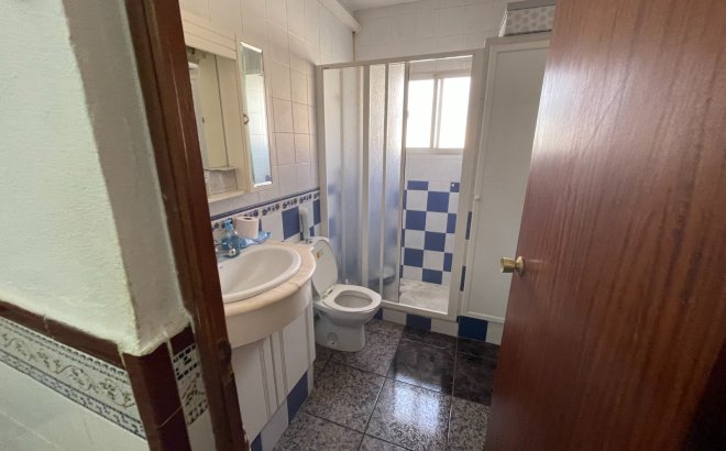 Revente - Villa -
San Miguel de Salinas - Inland