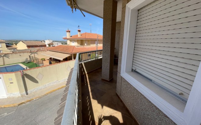 Revente - Villa -
San Miguel de Salinas - Inland