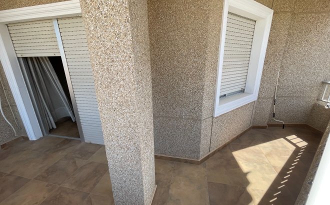 Revente - Villa -
San Miguel de Salinas - Inland