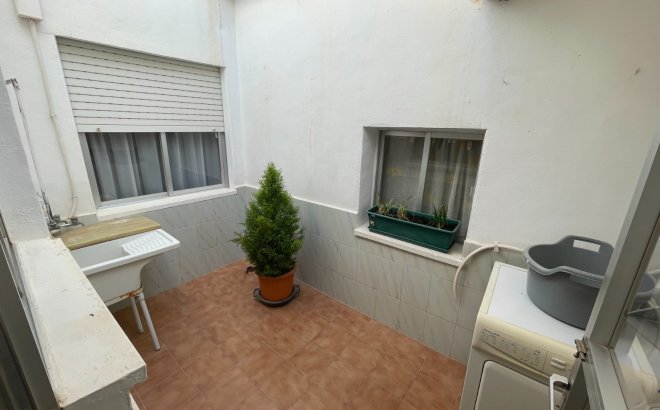 Revente - Villa -
San Miguel de Salinas - Inland