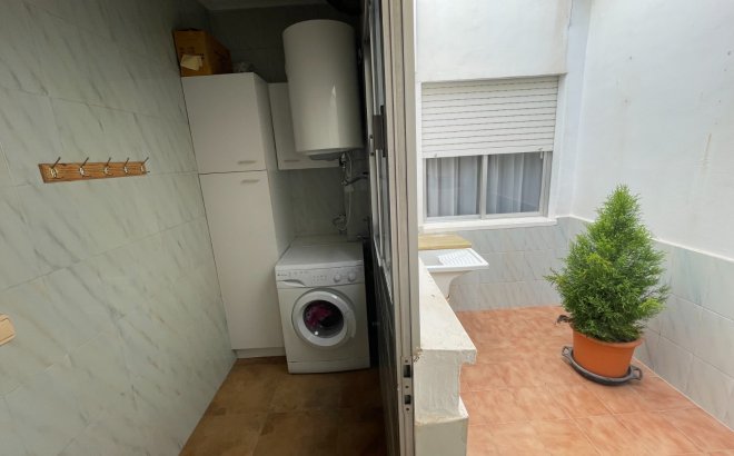 Revente - Villa -
San Miguel de Salinas - Inland