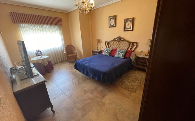 Revente - Villa -
San Miguel de Salinas - Inland