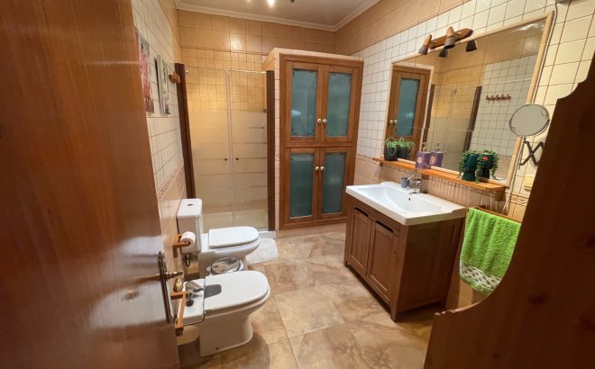 Revente - Villa -
San Miguel de Salinas - Inland