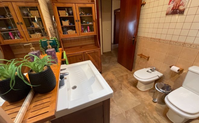 Revente - Villa -
San Miguel de Salinas - Inland