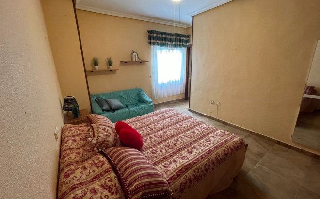 Revente - Villa -
San Miguel de Salinas - Inland