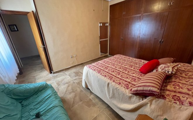 Revente - Villa -
San Miguel de Salinas - Inland