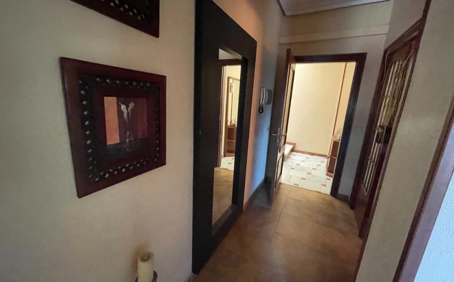 Revente - Villa -
San Miguel de Salinas - Inland