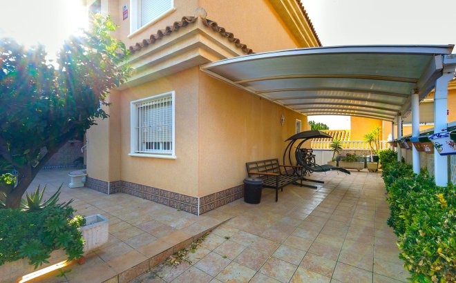 Resale - Town House -
Torrevieja - Los Balcones - Los Altos del Edén