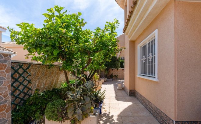 Resale - Town House -
Torrevieja - Los Balcones - Los Altos del Edén